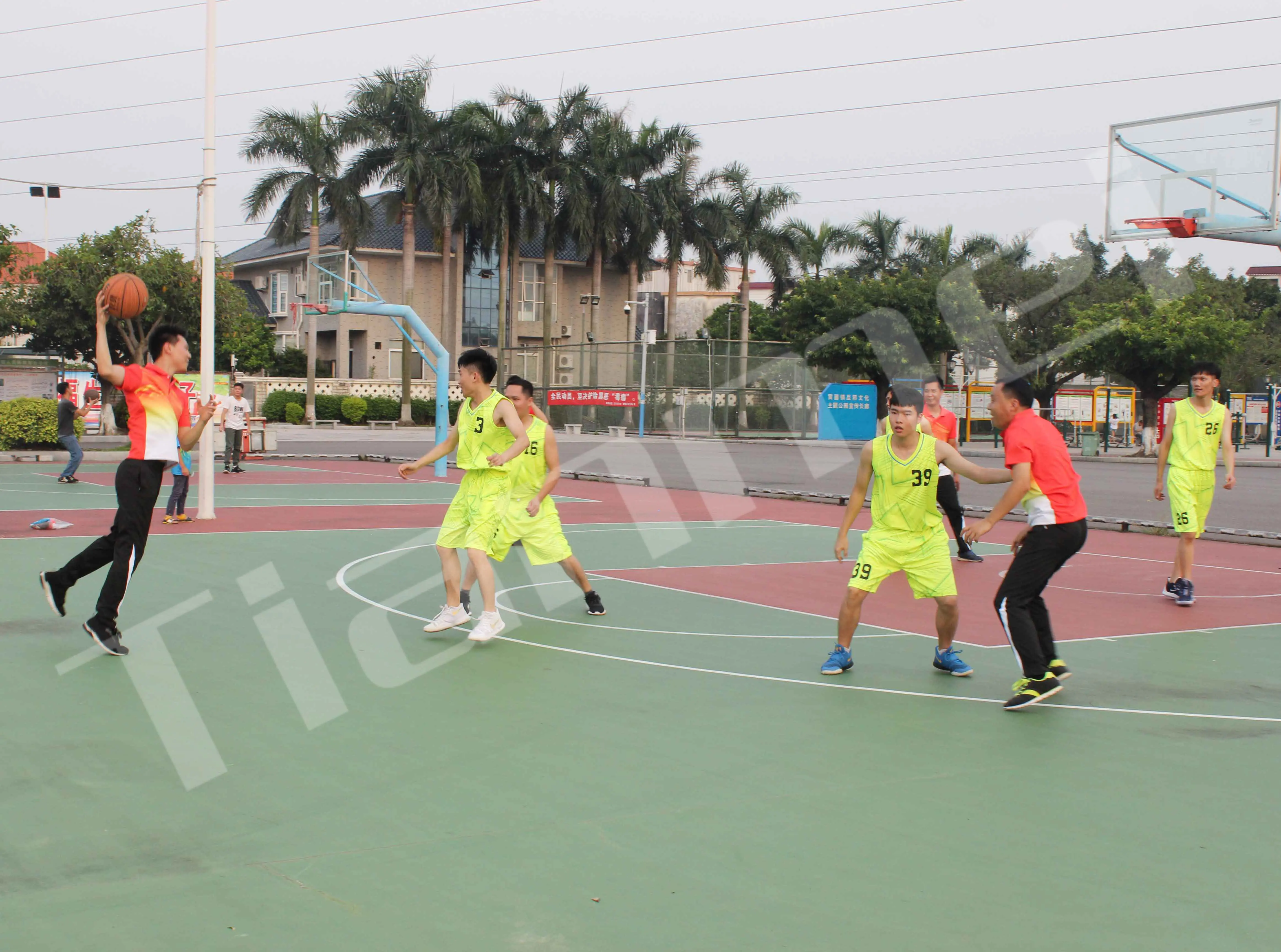 1588917820106080125.jpg 1607500196774096300.jpg